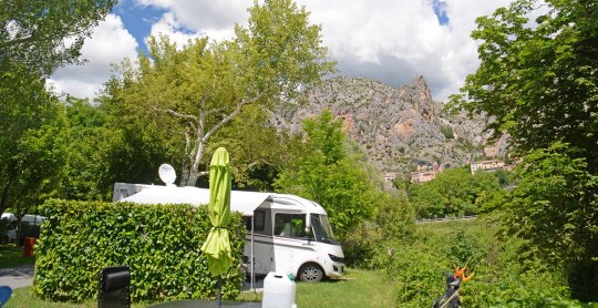 emplacement camping car moustiers verdon