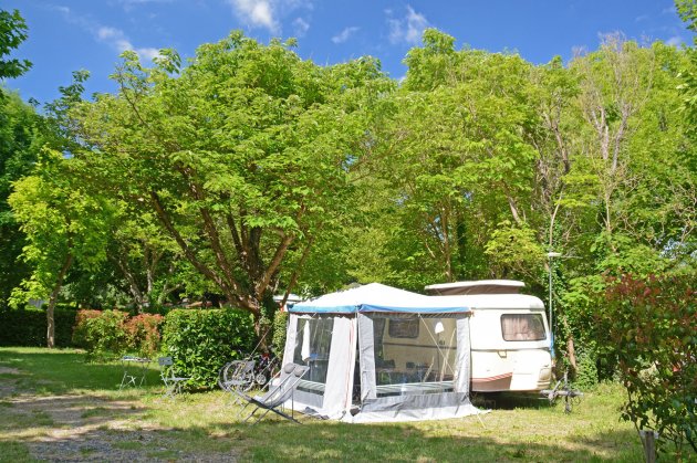 emplacement camping caravane moustiers verdon